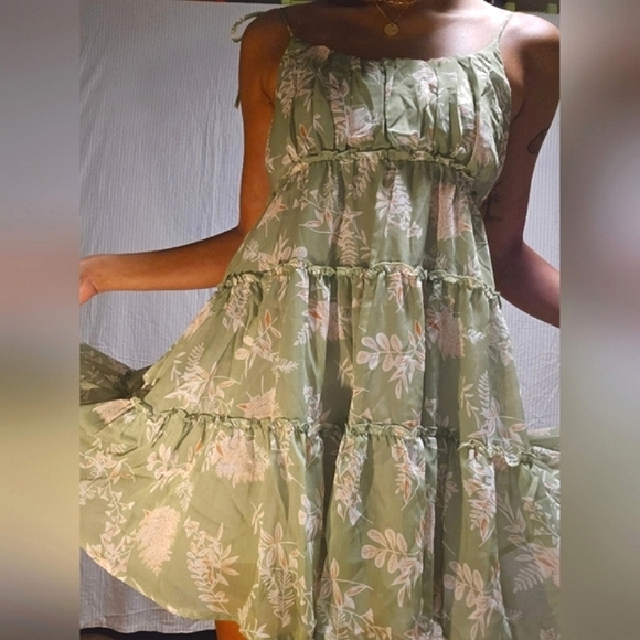 Mini Floral Babydoll Dress 💐 - Picture 2 of 9